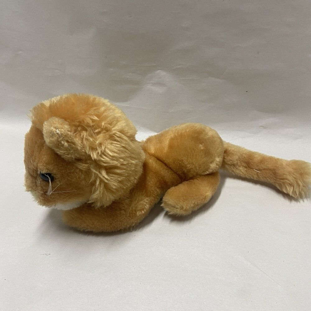 Dakin 1981 Beanbag Lion Figure 7.5 inch Vintage Korea Gold